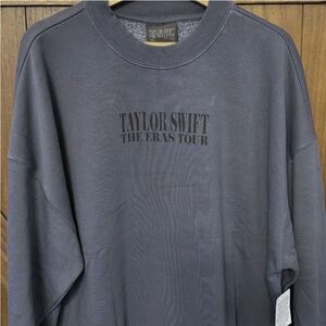*NWT* Taylor Swift Eras Tour Official Crew Neck Sweatshirt